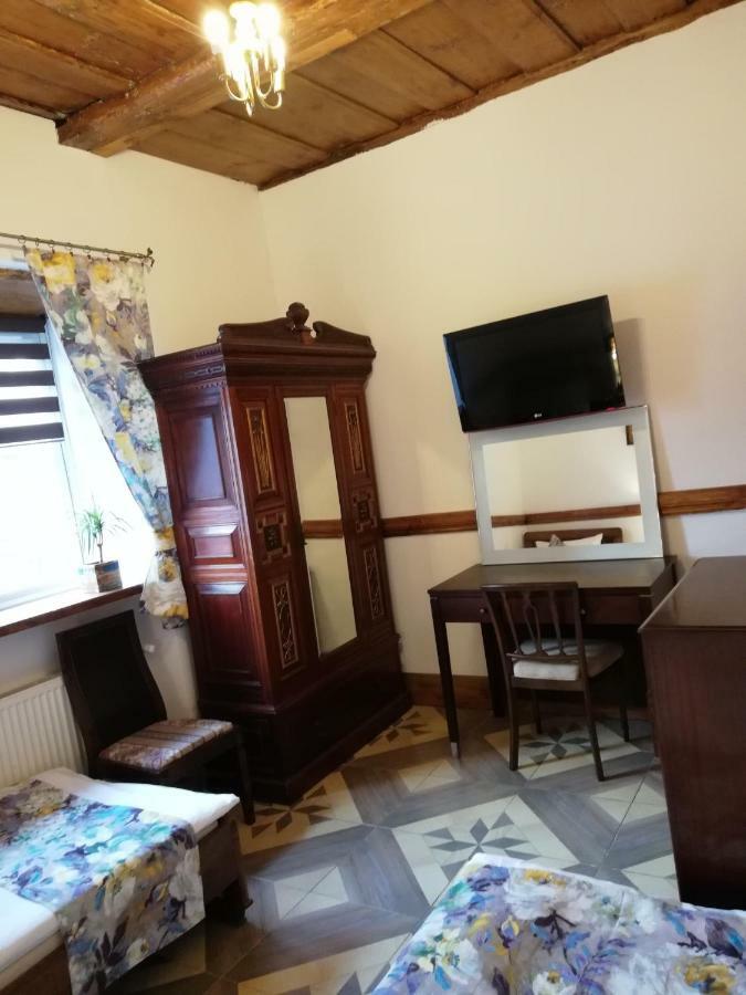 Dworek Krasickiego Homestay *
